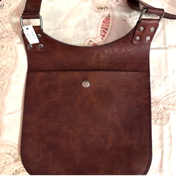 🆕️🌟Brown Faux Leather Embossed Crossbody Bag🌟 - Picture 4 of 6